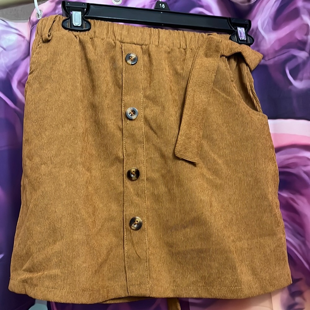 Girls 14/16 brown skirt.